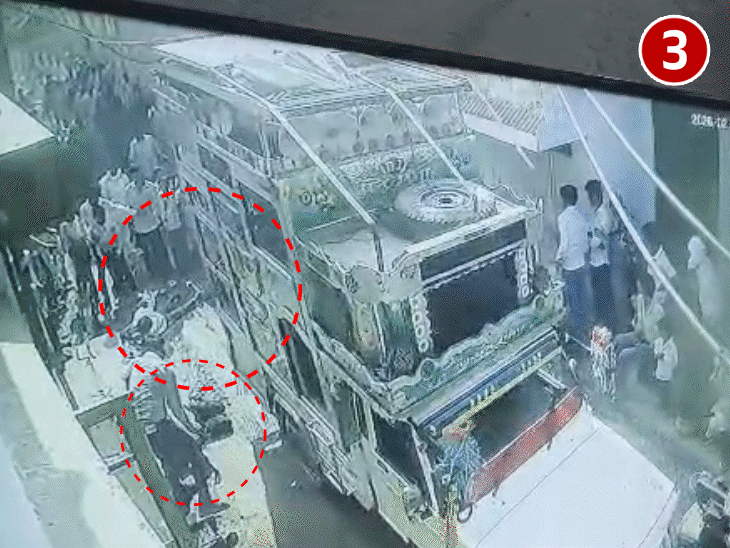 करंट के कारण कुछ लोग सड़क पर ही बेहोश हो कर गिर गए। एक बेहोश युवक को सीपीआर देने की भी कोशिश की गई।