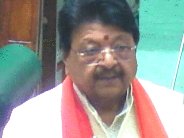 विधानसभा में मंत्री कैलाश विजयवर्गीय और नेता प्रतिपक्ष उमंग सिंघार के बीच तनातनी हो गई।