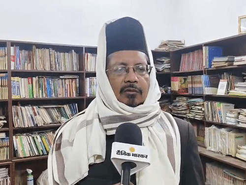 मौलाना रजवी म्हणाले होते की, भारतात मुस्लिमांना लक्ष्य करण्याची मानसिकता आहे.