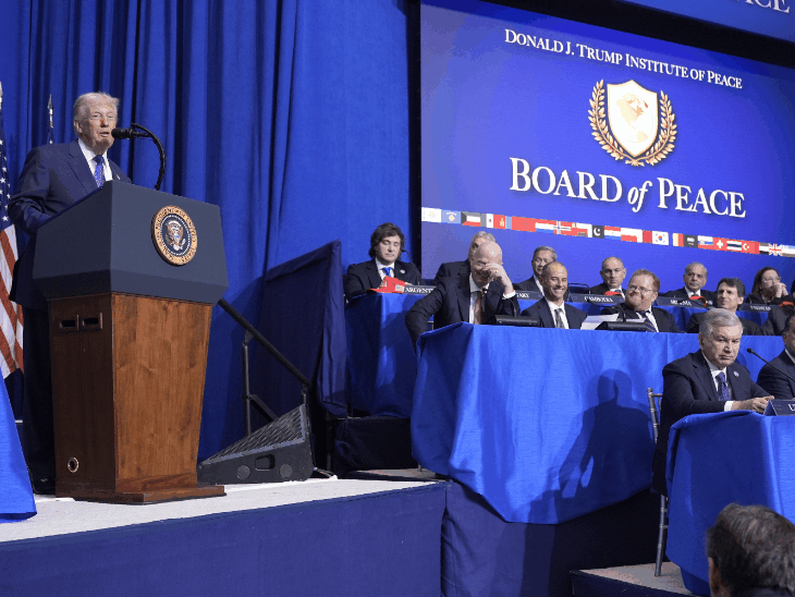 अमेरिका की राजधानी वॉशिंगटन में गुरुवार को  बोर्ड ऑफ पीस की पहली मीटिंग हुई। - Dainik Bhaskar