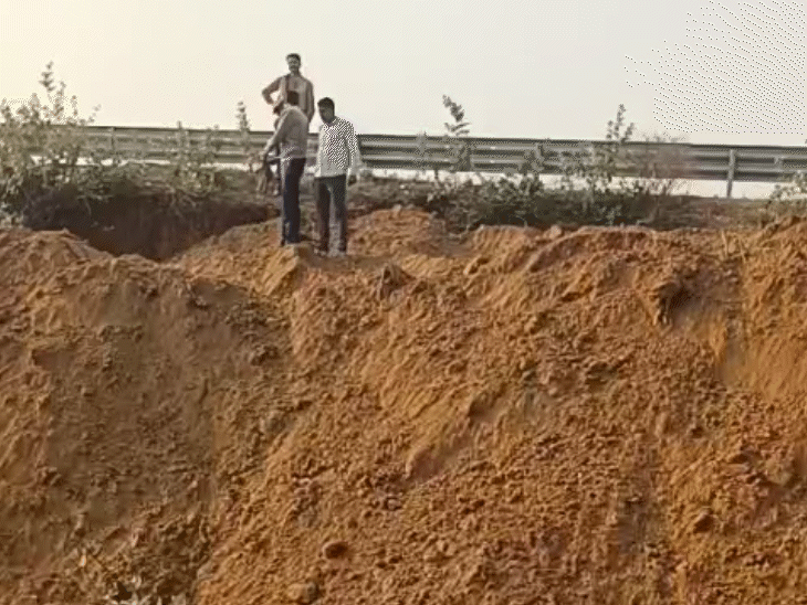 आरोपी पड़ोसी युवक ने 6 साल पहले बच्चे को घर से उठा लिया था। फिर चाकू से हत्या कर शव को निर्माणाधीन दिल्ली-मुंबई एक्सप्रेसवे के किनारे गाड़ दिया था।