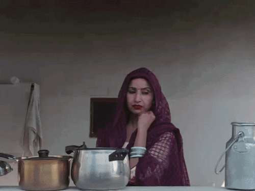 नए गीत बारह पांजा सट्ठ में कटाक्ष करता सिंगर पिंदू शाह राजोवालिया।