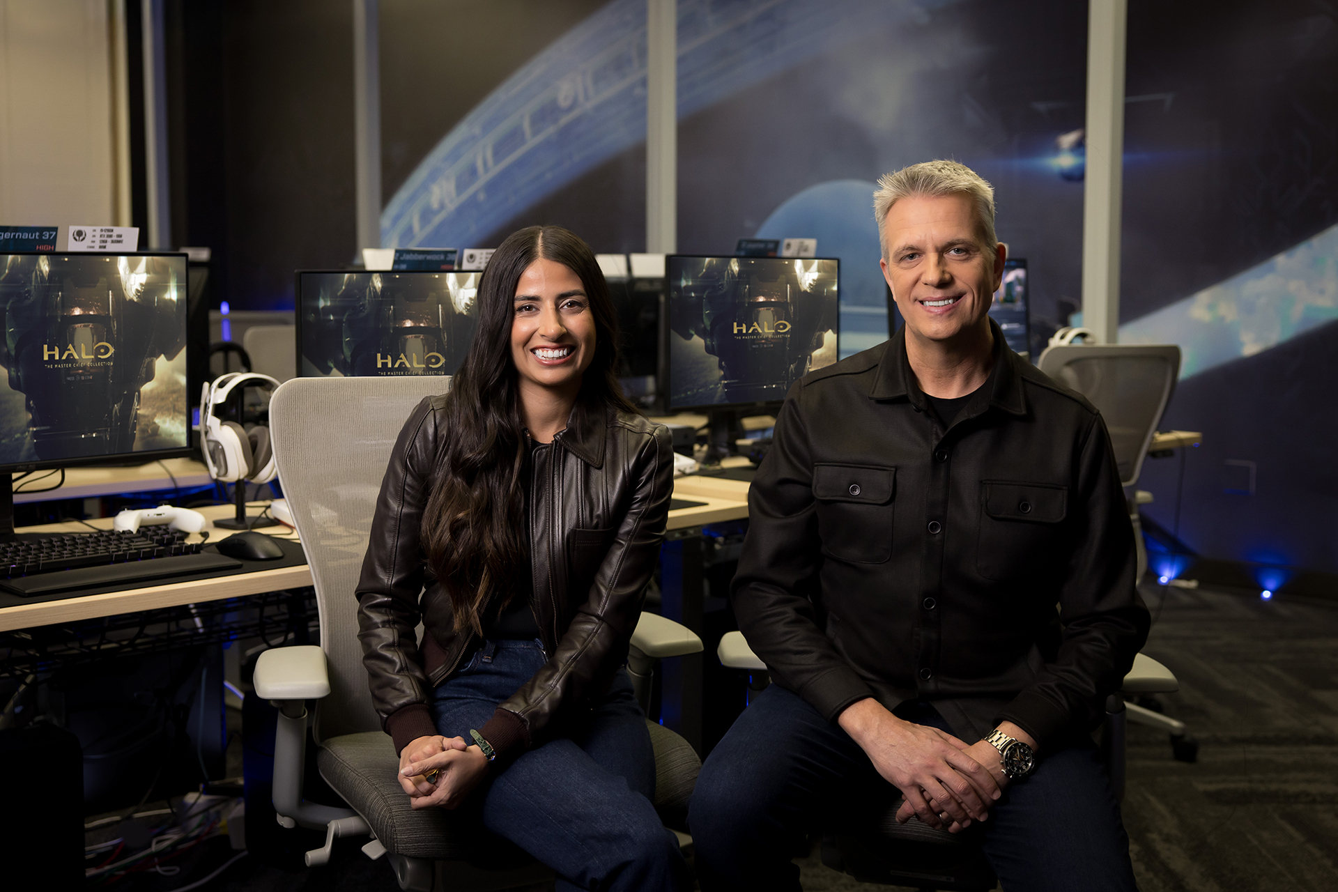 माइक्रोसॉफ्ट गेमिंग की नई सीईओ आशा शर्मा और चीफ कंटेंट ऑफिसर मैट बूटी।