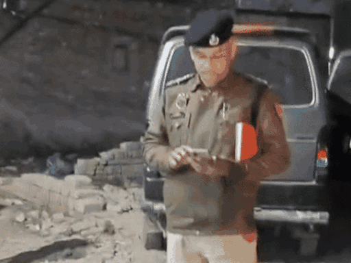 20 फरवरी की रात संगीता की हत्या के बाद मौके पर पहुंची पल्ला थाना पुलिस।