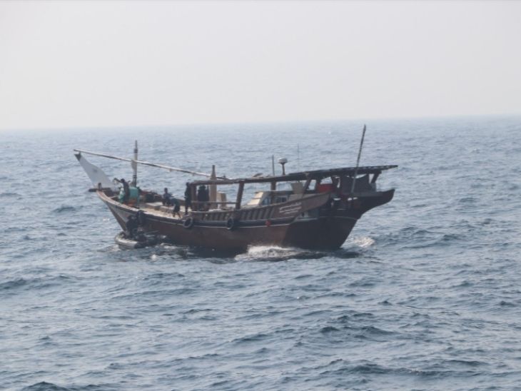 नाव की पहचान ‘अल मुख्तार’ के रूप में हुई है।