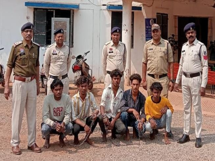 पुलिस युवक की हत्या के आरोपियों को गिरफ्तार कर लिया है।