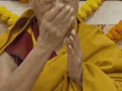 दलाई लामा ने दिए सार्वजनिक दर्शन