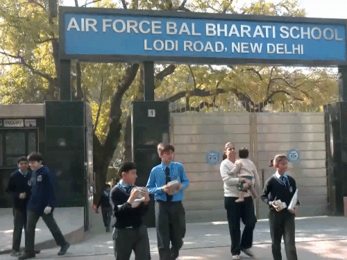 दिल्ली में आर्मी और एयरफोर्स स्कूल को बम की धमकी:  ई-मेल मिलने पर कैंपस खाली कराए गए, जांच में कुछ नहीं मिला