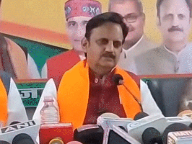 हेमंत कटारे पर बोले डिप्टी सीएम - हम दरवाजा खोलकर बैठे हैं।