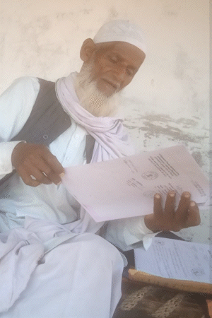 बहादुर अली ने हमारे हिडन कैमरे पर कहा- जमीन किसी के नाम हो…पहले बस जाओ।