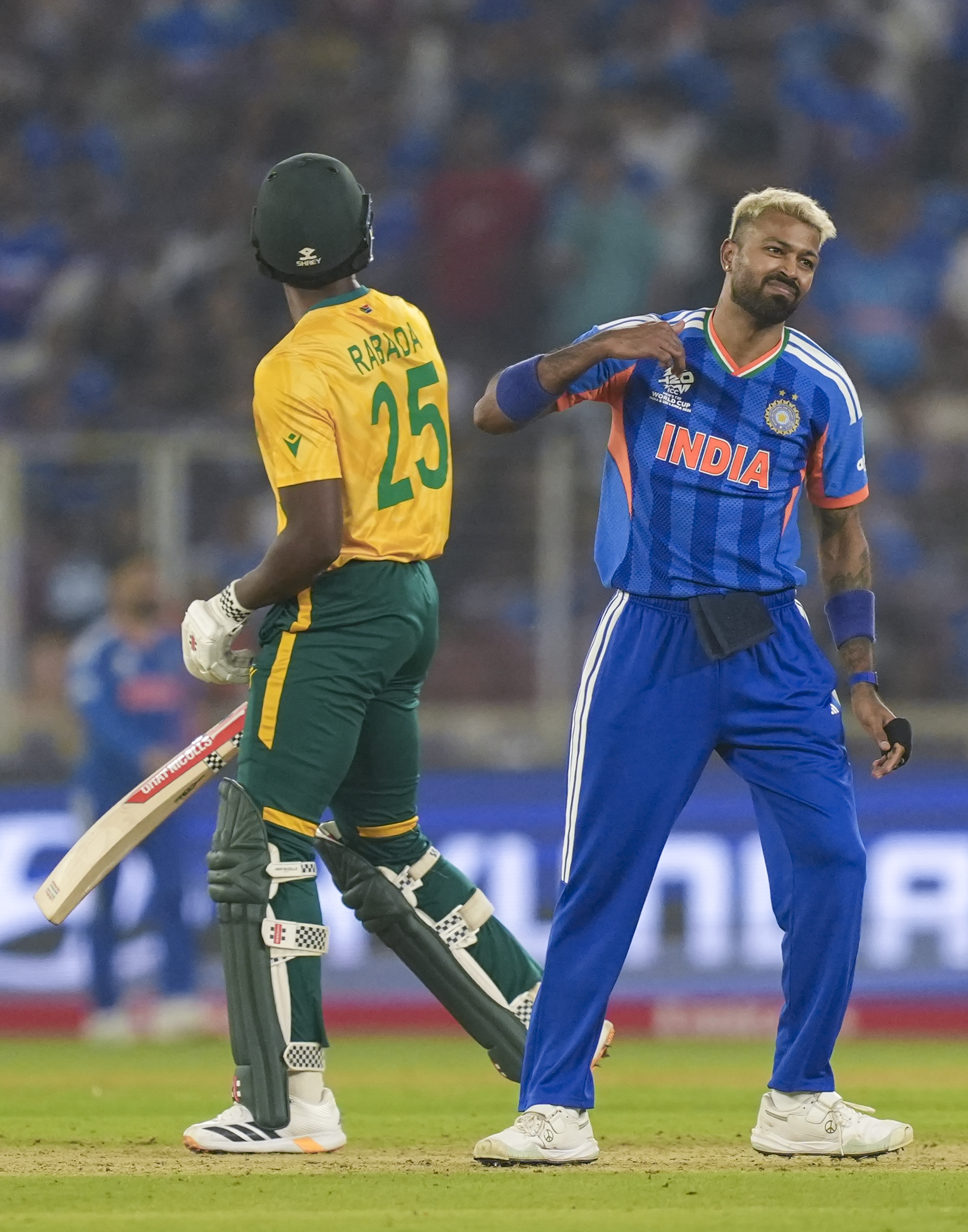 हार्दिक पंड्या ने कगिसो रबाडा को रन आउट करने का मौका गंवा दिया।