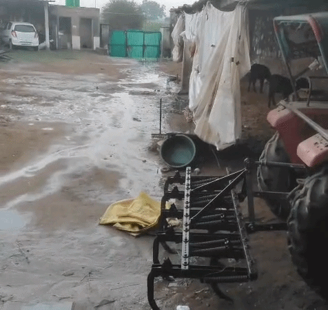 टोंक के निवाई में हुई तेज बरसात के कारण यहां भी सर्दी बढ़ गई है।