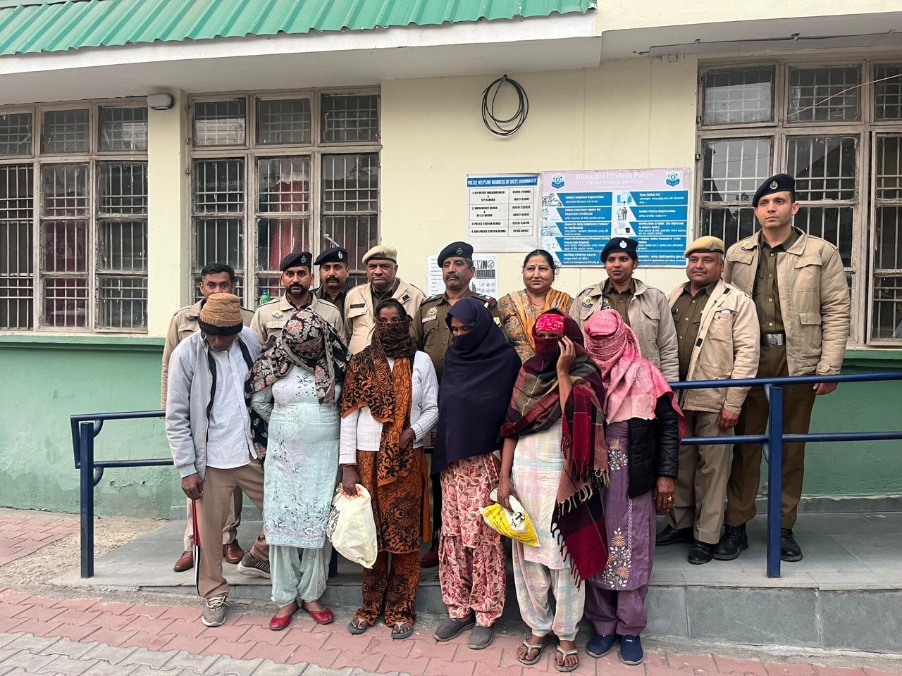 गिरफ्तार की गईं आरोपी महिलाएं