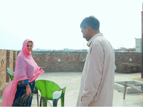Sarabjit looked happy like this with Pakistani husband Nasir Hussain during an interview recently.- File photo