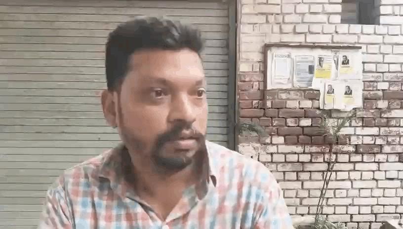 मामले की जानकारी देते हुए पंकज के पिता।