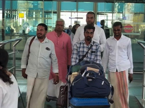 विजय देवरकोंडा और रश्मिका मंदाना की शादी की रस्मों को करवाने के लिए साउथ से पंडितों को बुलाया गया है। पंडित आज उदयपुर पहुंचे हैं।