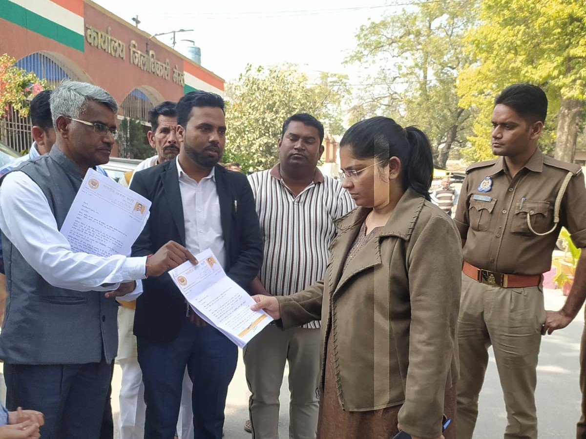 Shaheed Dwar Gram Bana Shaheed Smriti Dwar Appeal | Pawan Kumar Family Aid