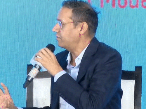 कॉन्क्लेव्हमध्ये दैनिक भास्कर कॉर्पचे डेप्युटी मॅनेजिंग डायरेक्टर पवन अग्रवाल यांनी प्रश्न विचारले.