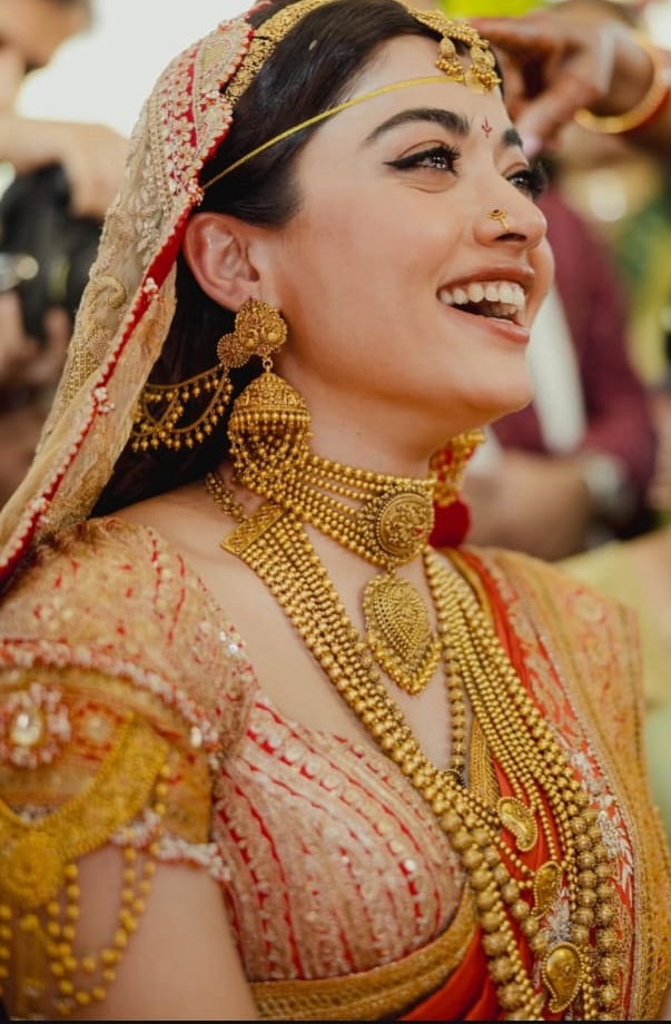 Rashmika Mandanna's eyes filled with joy of marriage.