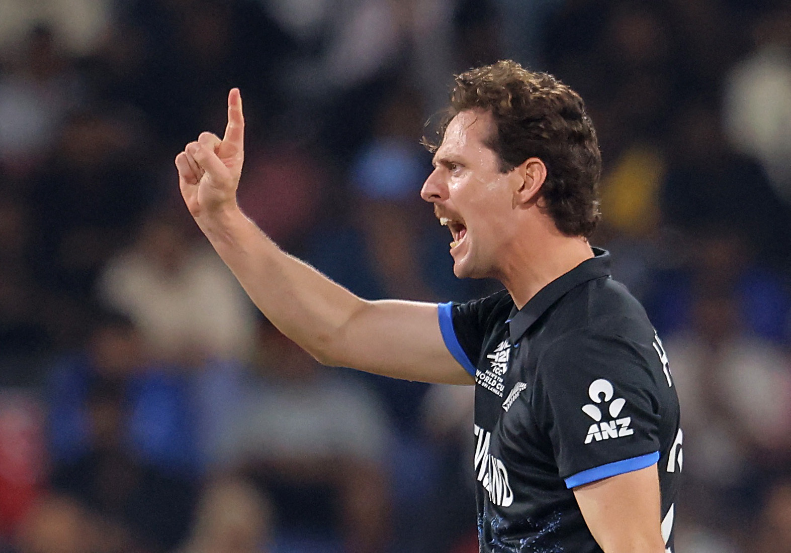 मैट हेनरी ने टी-20 इंटरनेशनल में 5वां विकेट लिया है।