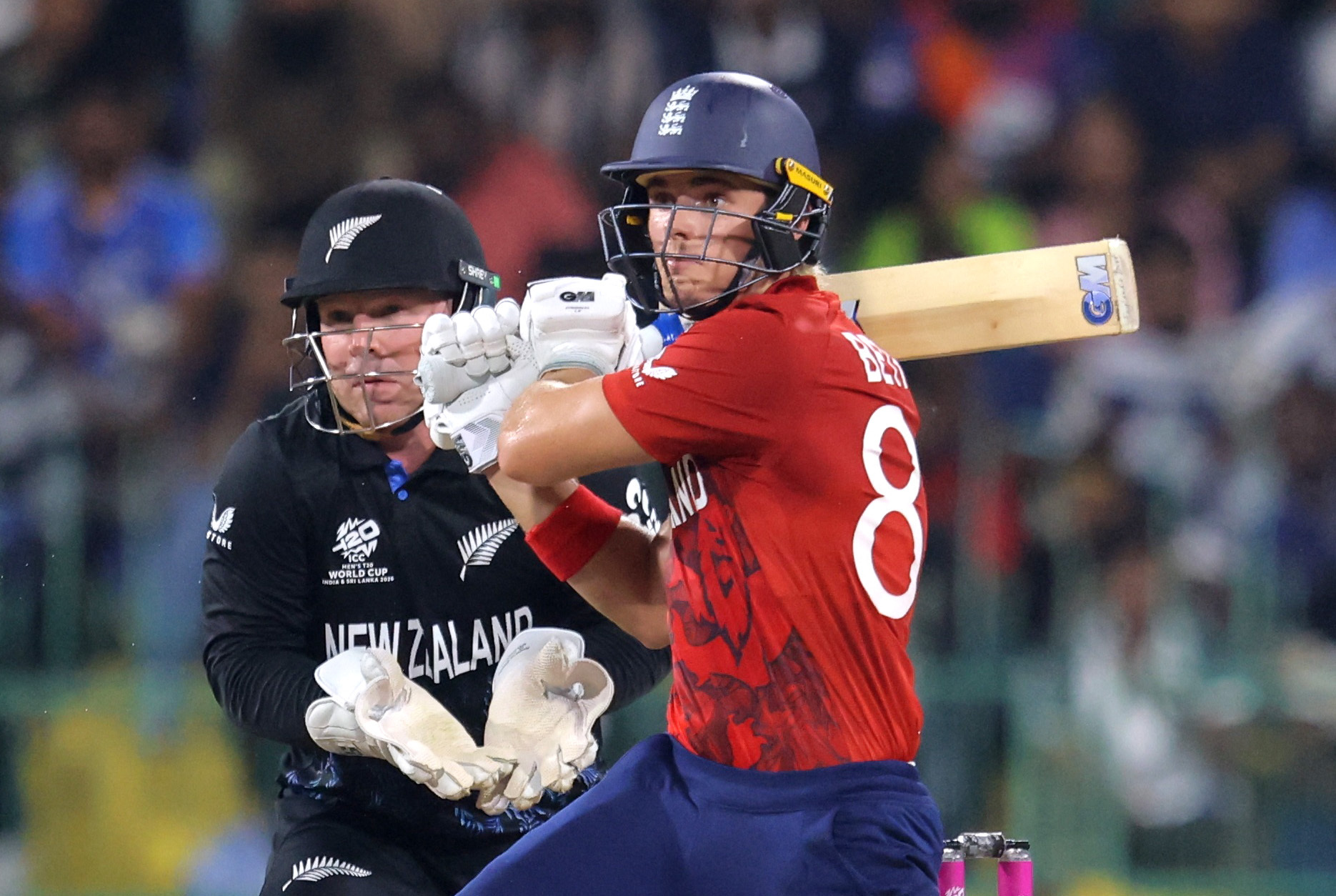 जैकब बेथेल 21 रन बनाकर आउट हुए।