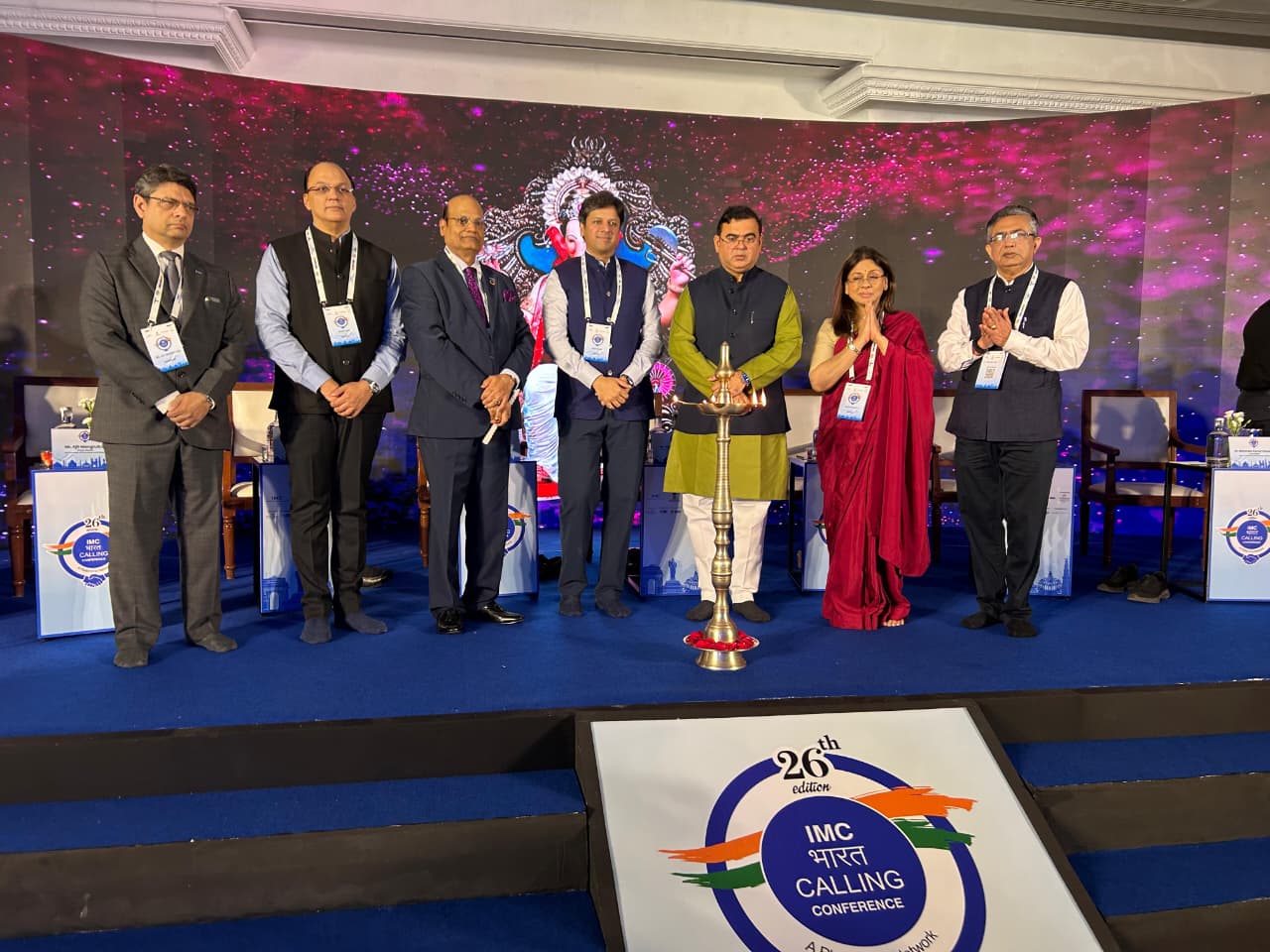 IMC भारत कॉलिंग कॉन्फ्रेंस में विजनरीज, पॉलिसीमेकर्स और इंडस्ट्री लीडर्स इकट्ठा हुए हैं।