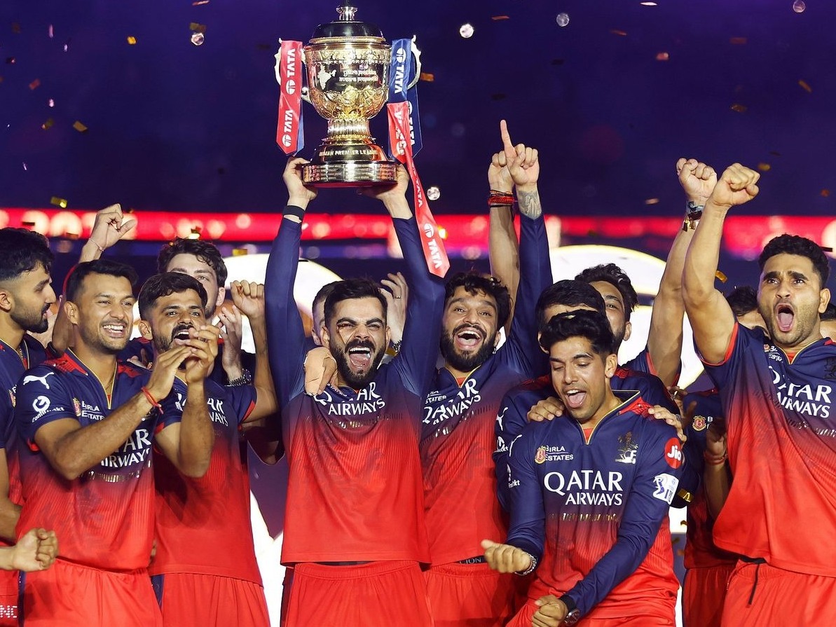 IPL 2025 का सीजन रॉयल चैलेंजर्स बेंगलुरु ने जीता था। - Dainik Bhaskar