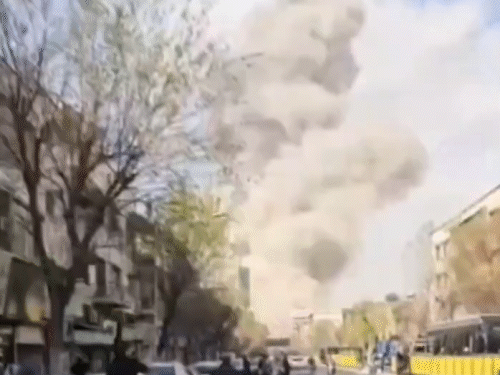 ईरान-इजराइल जंग के चलते एअर इंडिया की फ्लाइट मुंबई लौटी:  दिल्ली से इजराइल के तेल अवीव जा रहा था विमान; इजराइल एयरस्पेस बंद किया गया