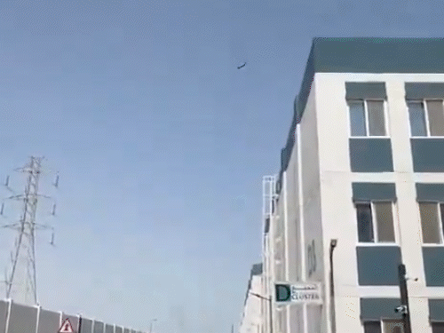 ईरान ने कतर के अमेरिकी बेस पर मिसाइल दागी।