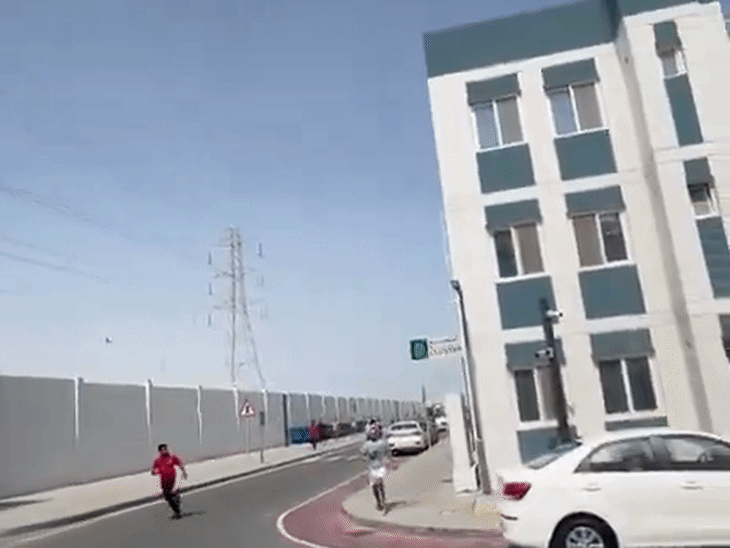 कतर में ईरानी मिसाइल हमले के दौरान का फुटेज।