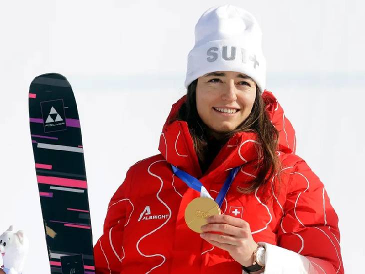 स्कीयर मथिल्डे ग्रेमौड ने ओलिंपिक गोल्ड मेडल हासिल करने के बाद कहा, ‘मुझे लगा जैसे अब कुछ बचा ही नहीं है। मैं अंदर से बिल्कुल खाली महसूस कर रही थी।’ - Dainik Bhaskar