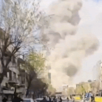 इजराइल ने शनिवार को ईरान के कई शहरों पर हमला कर दिया।