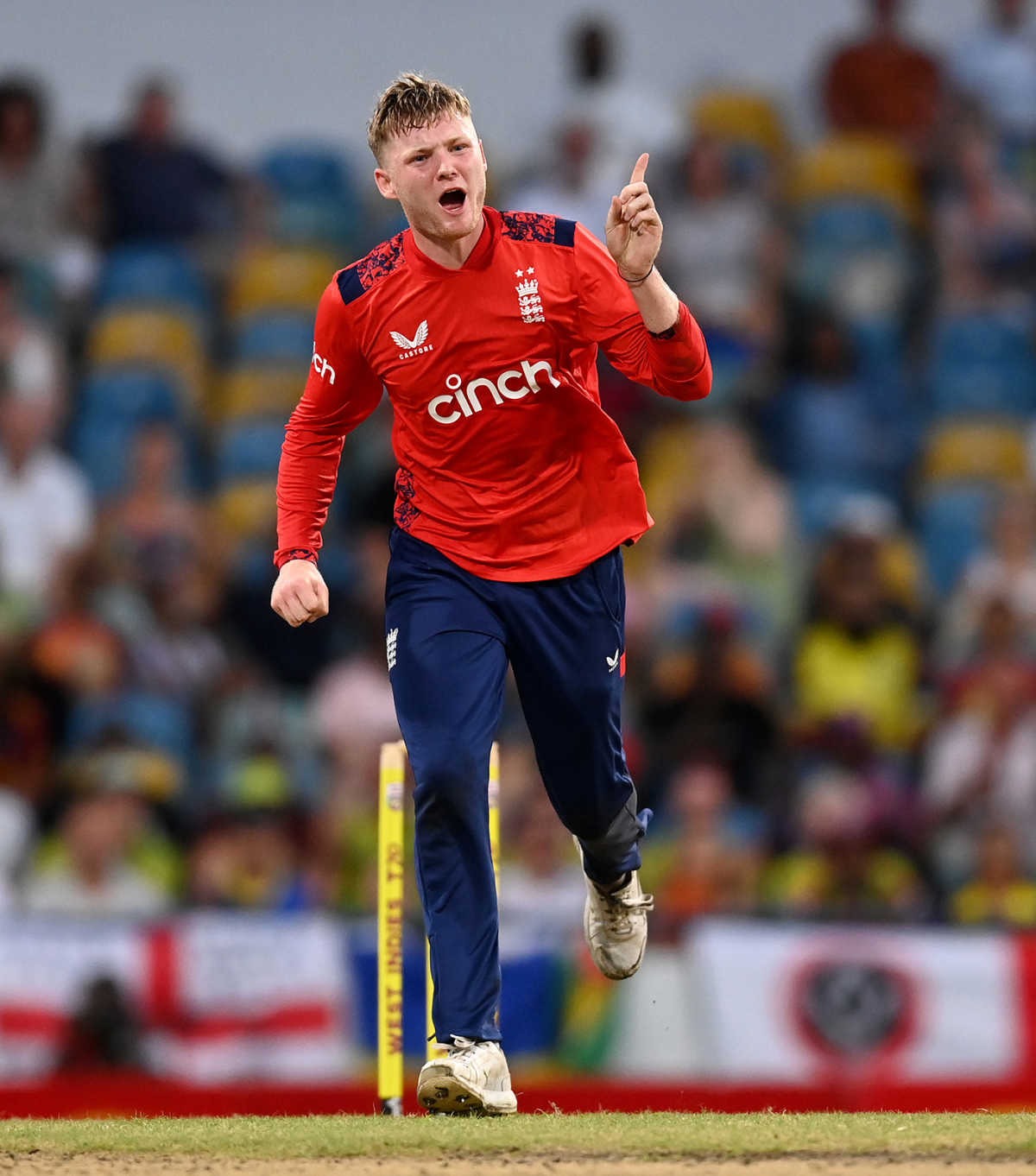 इंग्लैंड लायंस के कप्तान डेनियल रिचर्ड मौसली हैं।