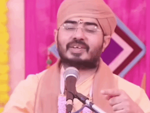 सूरसागर रामद्वारा के संत अमृतराम महाराज दुबई में कथा करने के लिए गए थे। - Dainik Bhaskar