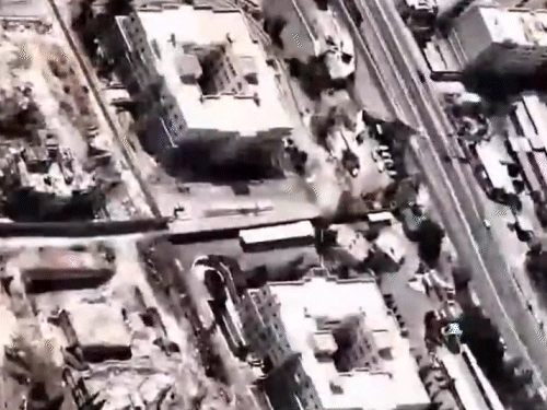 इजराइली सेना IDF ने रविवार को तेहरान में हमले का एक और फुटेज जारी किया है। इसमें ईरान के रक्षा मुख्यालय समेत कई सरकारी इमारतों को निशाना बनाया गया था।