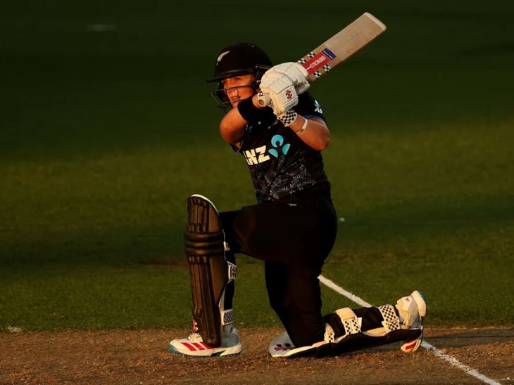 न्यूजीलैंड की कप्तान अमीलिया कर प्लेयर ऑफ द सीरीज चुनी गईं। - Dainik Bhaskar