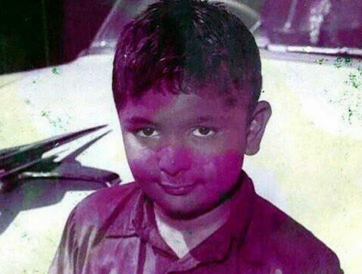 होली खेलकर रंगे हुए ऋषि कपूर।