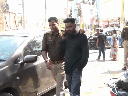 पुलिस ने आरोपी को गिरफ्तार कर लिया है और अब उससे पूछताछ की जाएगी। LRN24