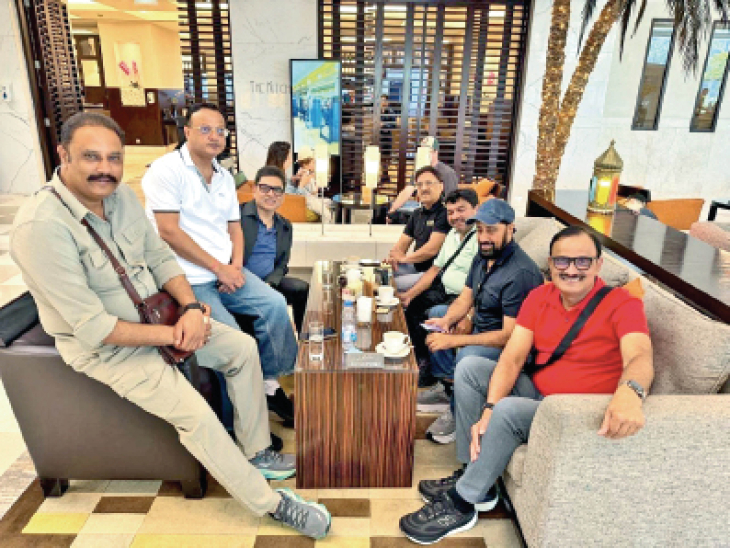 दुबई में इंदौर और मप्र के 30 लोग फंसे हैं।