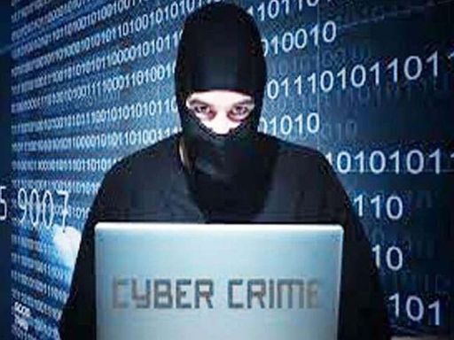 पुलिस की सख्त पूछताछ में दोनों आरोपियों ने स्वीकार किया कि वे पैसों के लालच में साइबर ठगी गिरोह से जुड़े थे।