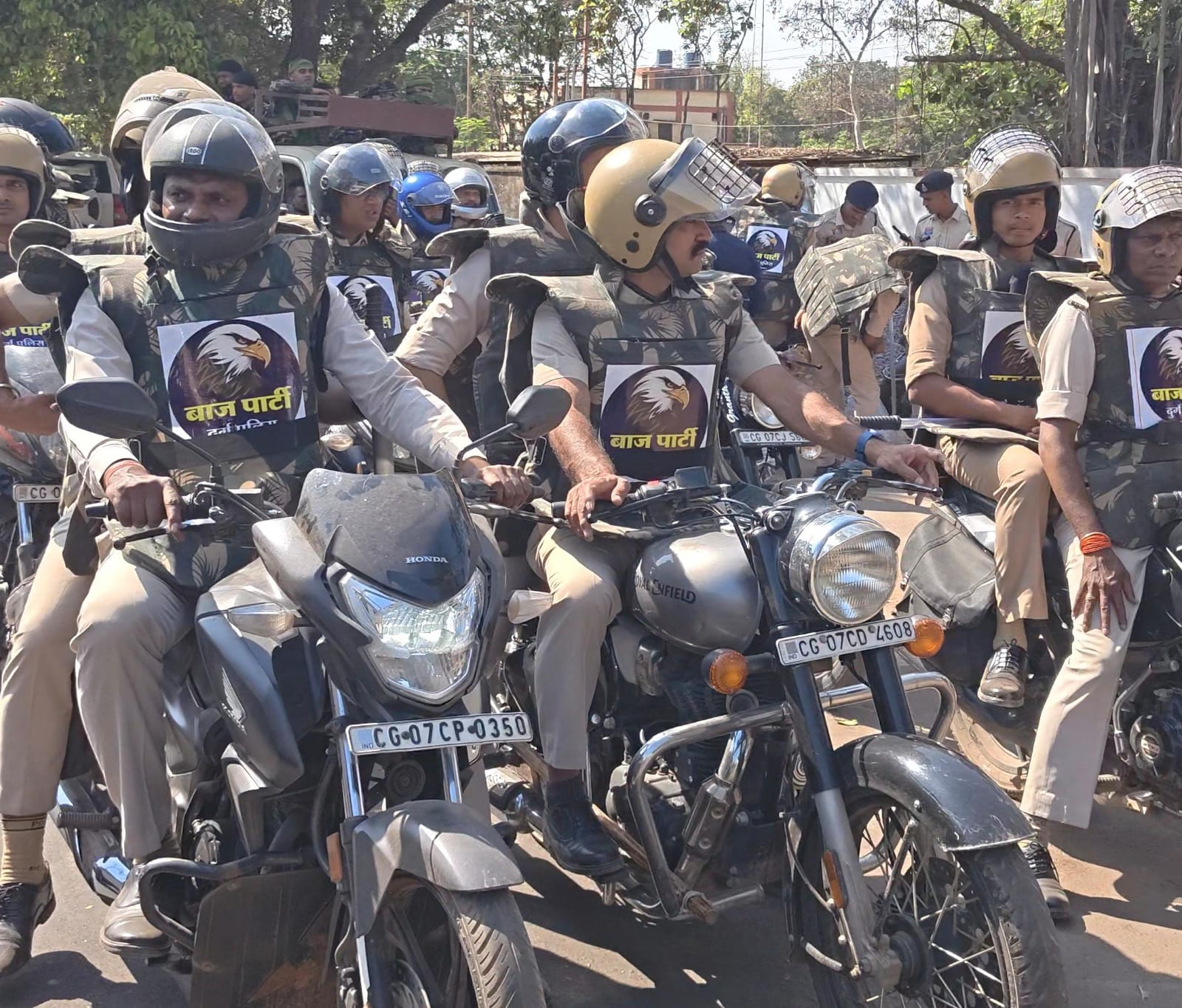 गली-मोहल्लों में पुलिस की बाज पार्टी रखेगी पैनी नजर।