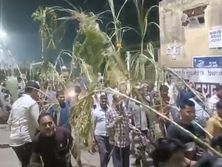 Kanpur Holika Dahan | Maharajpur Shubh Muhurat Celebration