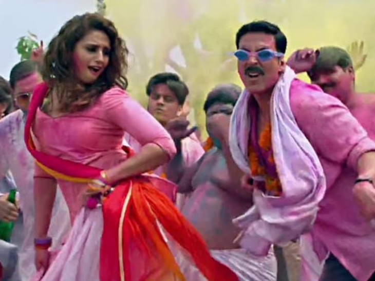 2017 की फिल्म ‘जॉली एलएलबी 2’ में हुमा कुरैशी ने अक्षय कुमार के किरदार की पत्नी का रोल प्ले किया था।