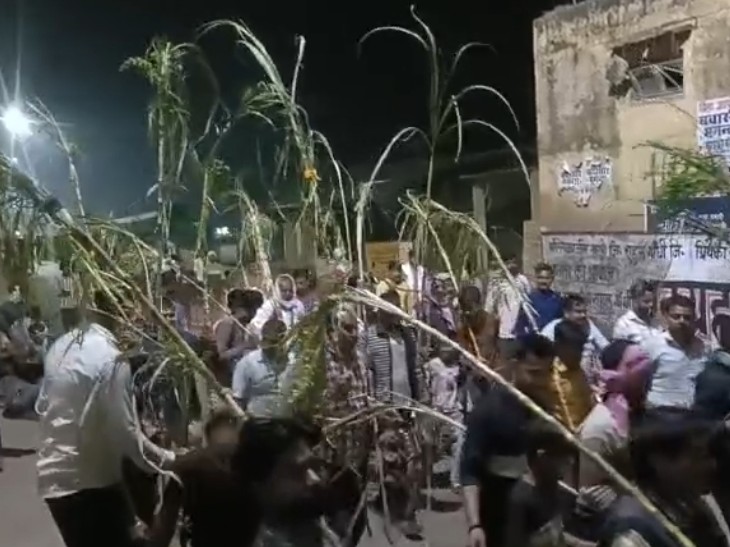 Kanpur Holika Dahan | Maharajpur Shubh Muhurat Celebration