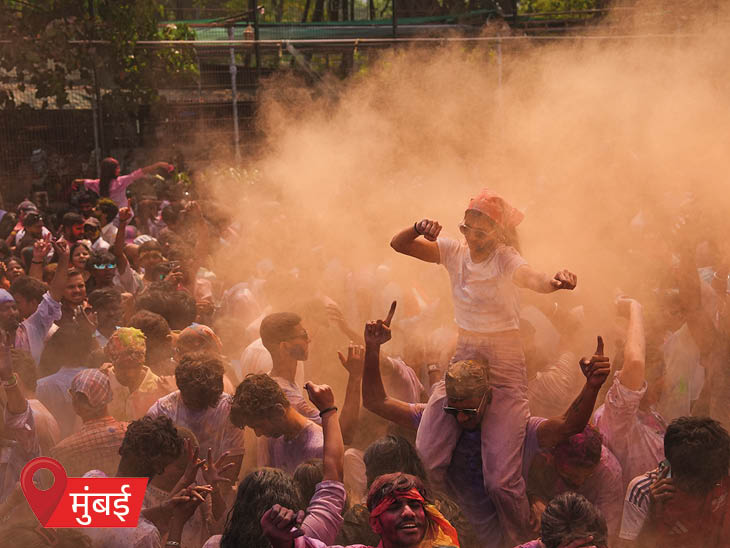 आज देशभरात होळी: राजस्थानमध्ये परदेशी पाहुण्यांनी रंग-गुलाल उधळला; अखिलेश यादव यांनी मनोज तिवारीवर व्हिडिओ गाणे बनवले