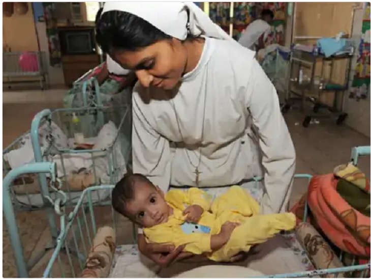 पंजाब में बच्चों को गोद लेने की प्रक्रिया को आसान किया गया। प्रतीकात्मक फोटो