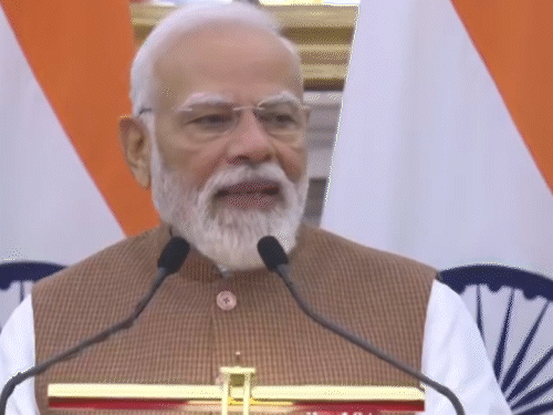 पीएम मोदी ने गुरुवार को फिनलैंड के राष्ट्रपति के साथ बैठक के बाद दिल्ली में जॉइंट मीडियो कॉन्फ्रेंस की। - Dainik Bhaskar