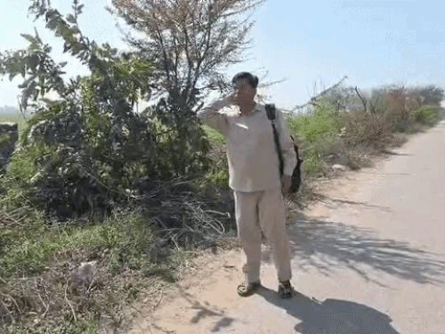 गाड़ी से निकलकर चोटिल परिचालक बीरेन्द्र सिंह