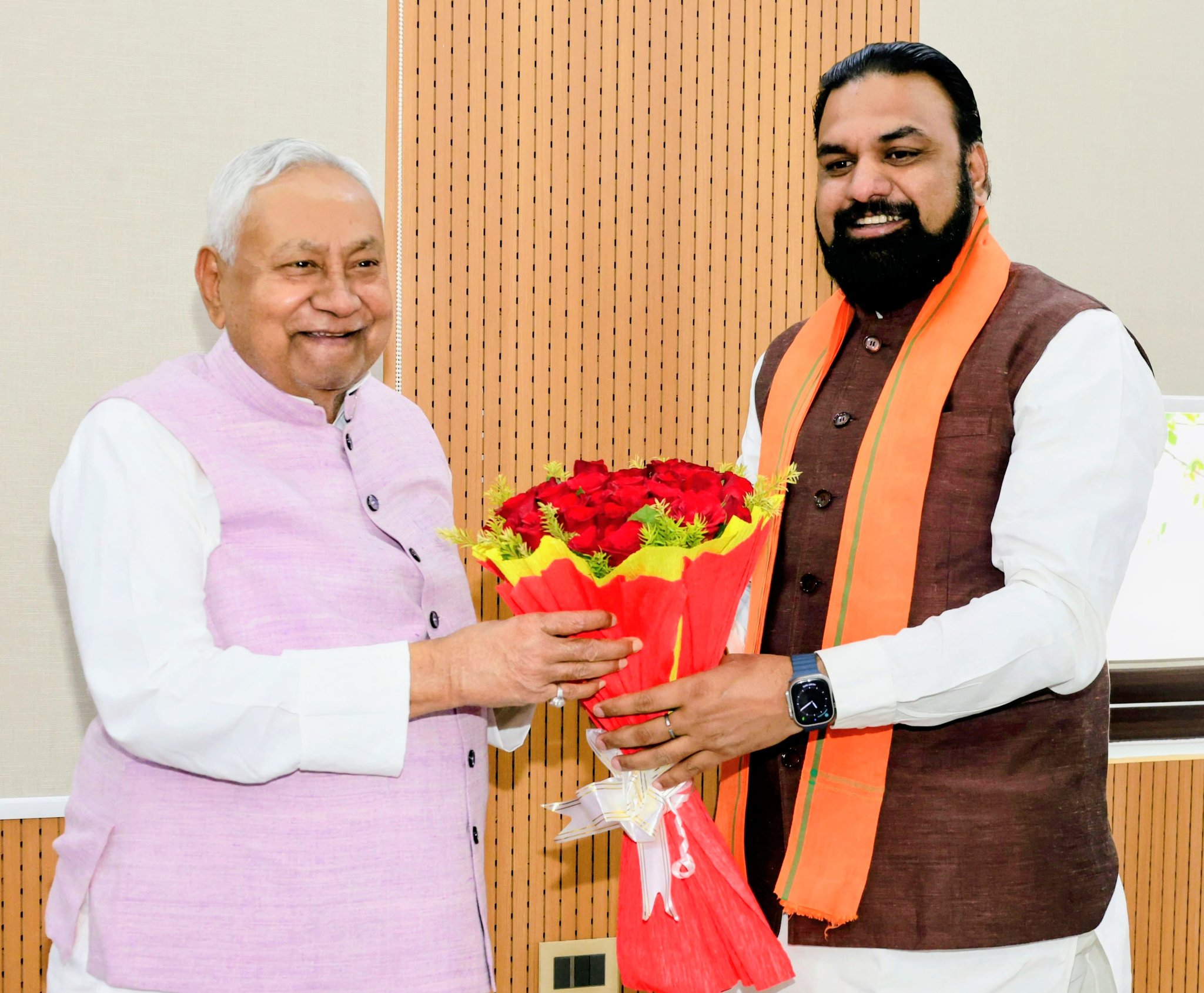 गृहमंत्री सम्राट चौधरी का नीतीश कुमार से संबंध हाल के सालों में बेहतर हुआ है। नीतीश कुमार का भरोसा उन पर बढ़ा है।