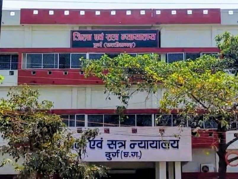 नशीली सिरप बेचने पर 12 साल की जेल की सजा:  दुर्ग के मेडिकल स्टोर संचालक को NDPS एक्ट में एक लाख जुर्माना – durg-bhilai News